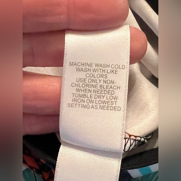 🛍️BISOU BISOU Black, teal multi graphic stretchy pencil skirt size M. - Picture 9 of 9